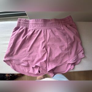 Lululemon Hotty Hot High Rise 4”